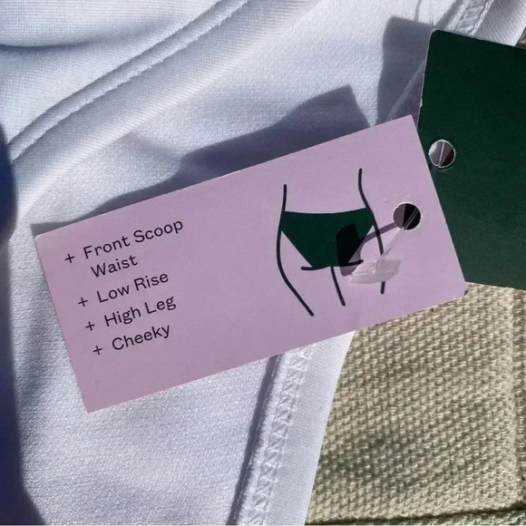 Wild fable, bikini, lavender blue top size 38D with white bottom size X - Picture 2 of 7